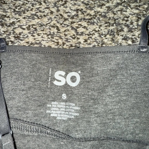 So brand gray tanks - Picture 2 of 7